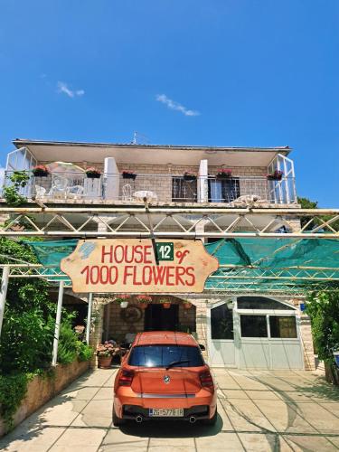 Φωτογραφία από το άλμπουμ του Apartments 1000 Flowers σε Stari Grad