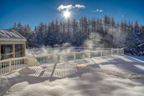 Les Bergers - Piscine Sauna photo 2