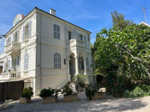 Фотография из галереи Villa Bourgoise chez Perette à 7 mn en voiture de la croisette в Каннах