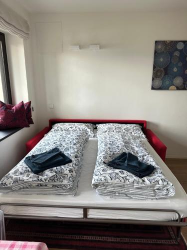 Postel nebo postele na pokoji v ubytování Casa sciliar blu centro paese