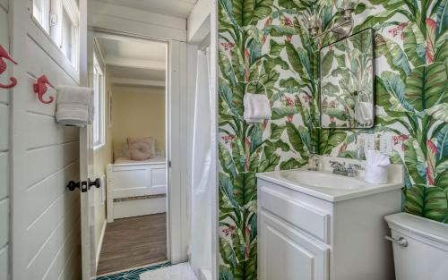 Phòng tắm tại The Cottage Keeper - Meredith Lodging