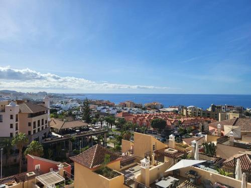 33 Pleasures Del Duque Apartment