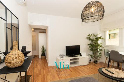 City and Beach Apartment