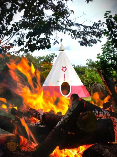 Biosfera Lodge tipi para 3 personas