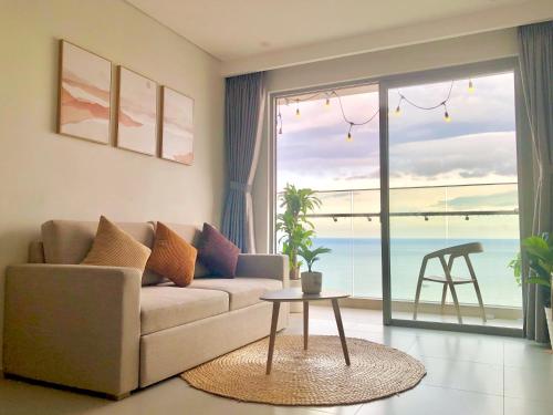 The Sóng Ocean View Apartment - TripTrip Homestay