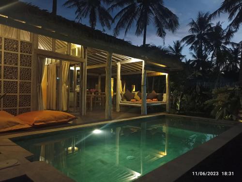 Πισίνα στο ή κοντά στο Villa Heaven Gili Trawangan