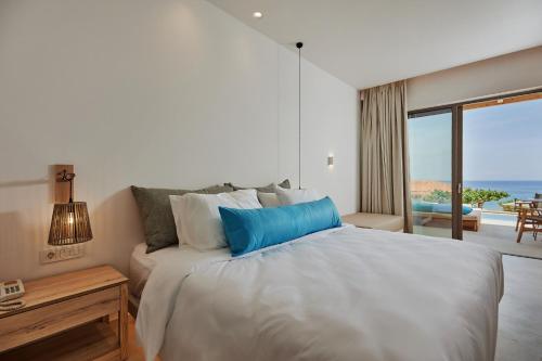 Katil atau katil-katil dalam bilik di Tsamis Zante Suites