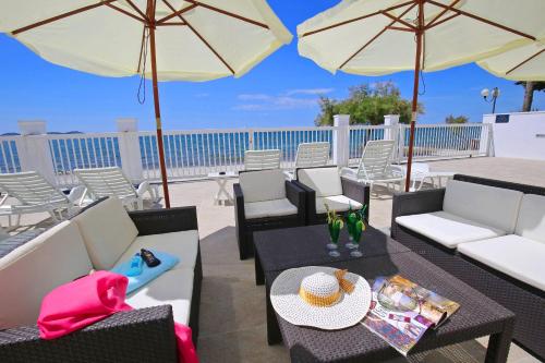 Villa Triana-Adults Only