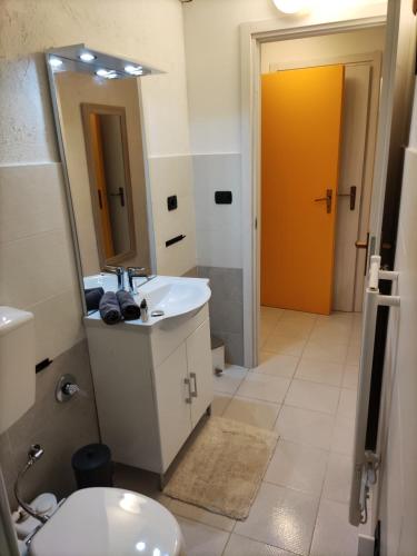 Un baño de B&B Firmino