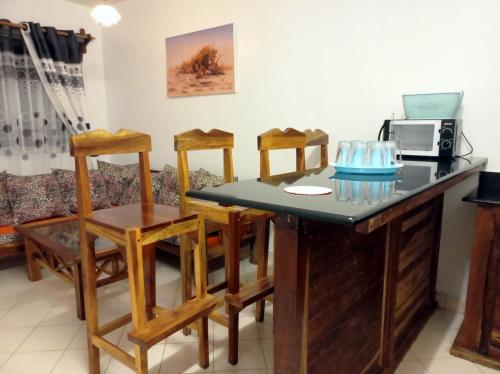 Dapur atau dapur kecil di Pendo Villas Diani Beach