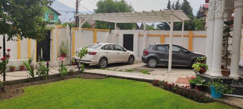 Κήπος έξω από το The CLOVER INN