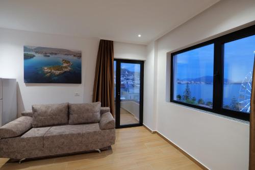 Photo de la galerie de l'établissement ADORA's VIEW HOTEL, à Saranda