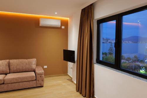 Photo de la galerie de l'établissement ADORA's VIEW HOTEL, à Saranda