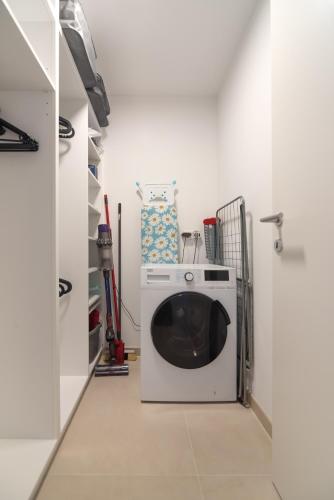Ruhig, hell und neu mit Garage