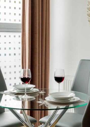Ποτά στο 1 Bed Apartment - Redhill Central, Surrey, Gatwick #1