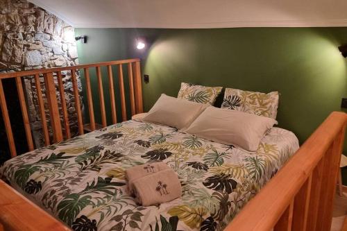 Tropic Love Room