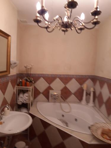 A bathroom at Ferienhaus Somogyszil (Ungarn)