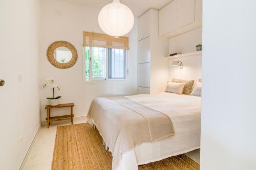 Кровать или кровати в номере Azahara, Marbella