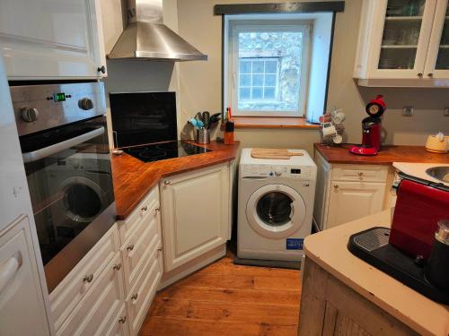 Photo de la galerie de l'établissement Duplex meublé dans joli village circulaire, à Alixan