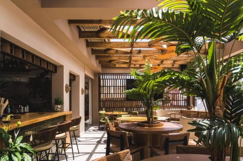 Εστιατόριο ή άλλο μέρος για φαγητό στο Canadian Hotel 