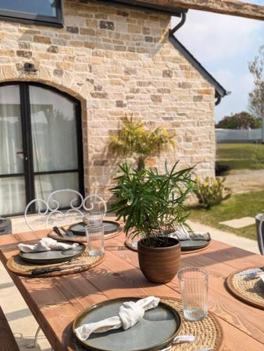 Zahrada ubytování Villa vue Mer -5 mn des plages - grand jardin-cuisine d'été- 4 chambres