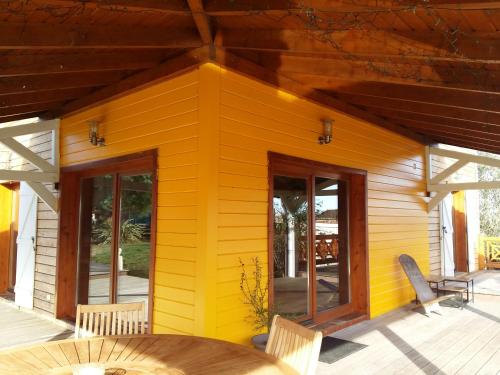 Photo de la galerie de l'établissement Chalet bois ALBI, à Albi