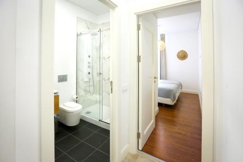 Koupelna v ubytování Faro Away From Home Apartment