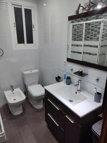 Bedroom to rent in the beach