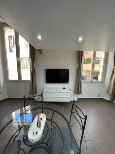 Charmant studio centre ville Cannes