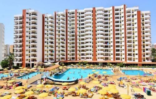 Rocha Apartment Club