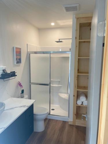 Ванная комната в Stone Cove Waterfront Adults Only B&B