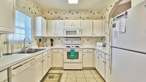 Η κουζίνα ή μικρή κουζίνα στο 1533 Ironwood home