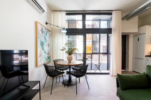 CV Brand New 2Br Apartament Triana by Covadon street