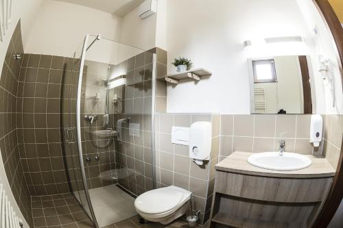 Koupelna v ubytování Levendula Hotel