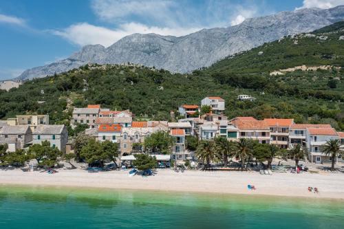 Villa Kate Bratuš, Makarska