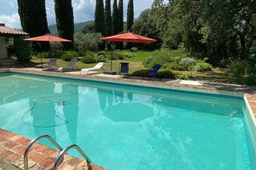 Authentic and spacious Provencal building – Photos 2