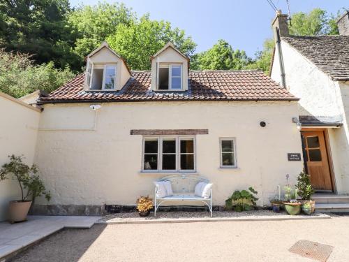 Spring Cottage – Photos 2