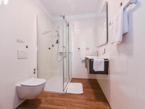 Ένα μπάνιο στο Calypso Royal Apartment