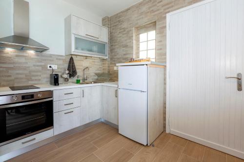 Η κουζίνα ή μικρή κουζίνα στο sofia's apart 4u (114)