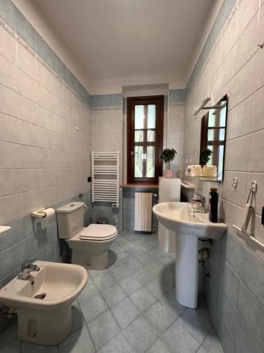 Et badeværelse på Casara Home