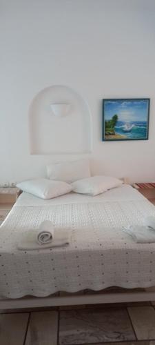 Gallery image of Dimitris Studios in Perissa