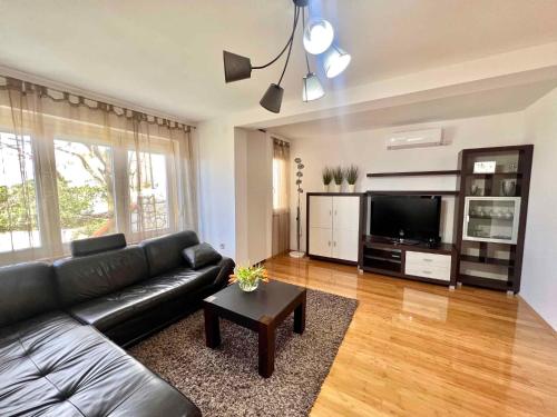 Apartment in Crikvenica 44144