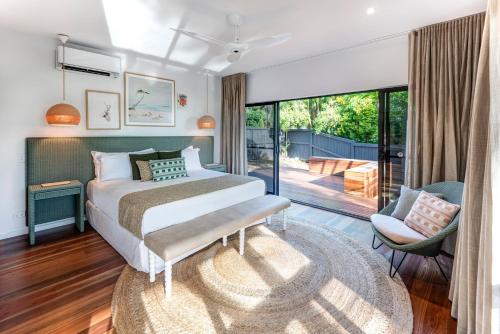 Katil atau katil-katil dalam bilik di Point Blue on Hamilton Island by HIHA