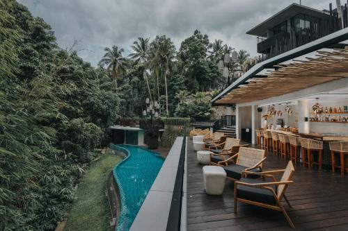 Bazén v ubytování The Ning Resort Ubud nebo v jeho okolí