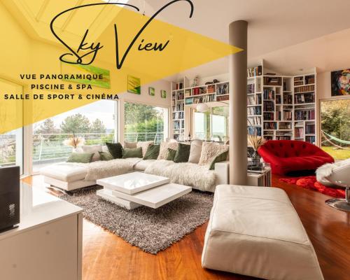 Φωτογραφία από το άλμπουμ του Sky view cinema, piscine, Spa σε Ceyrat