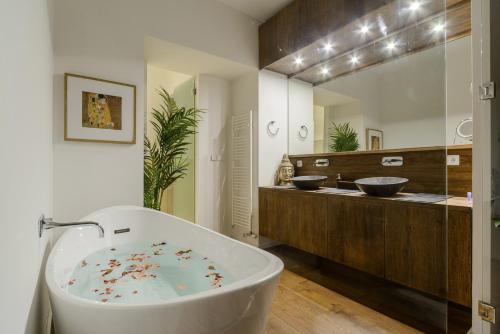 Stylish apartment in city center of Prague