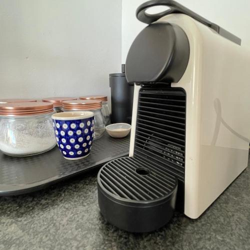 Kemudahan buat kopi dan teh di Suikerbos in Pringle