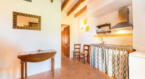 Kuchyň nebo kuchyňský kout v ubytování Finca Hotel Ses Cases Noves