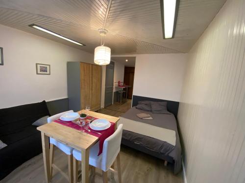Ruang duduk di Au Bouquet Troyen - Wifi - Calme et tranquillité