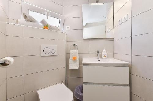 Koupelna v ubytování Double room with pool 2261
